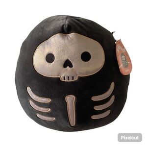 NWT Squishmallow Judith